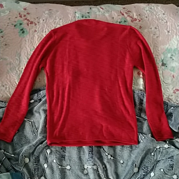 Sweater - Picture 4 of 4